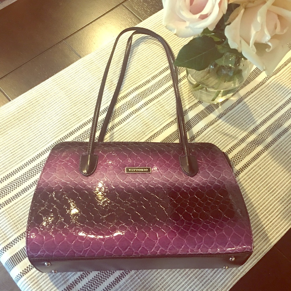 Purple Purse like new